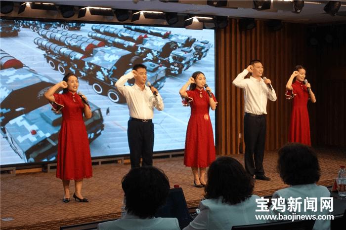 时尚的詹娜
